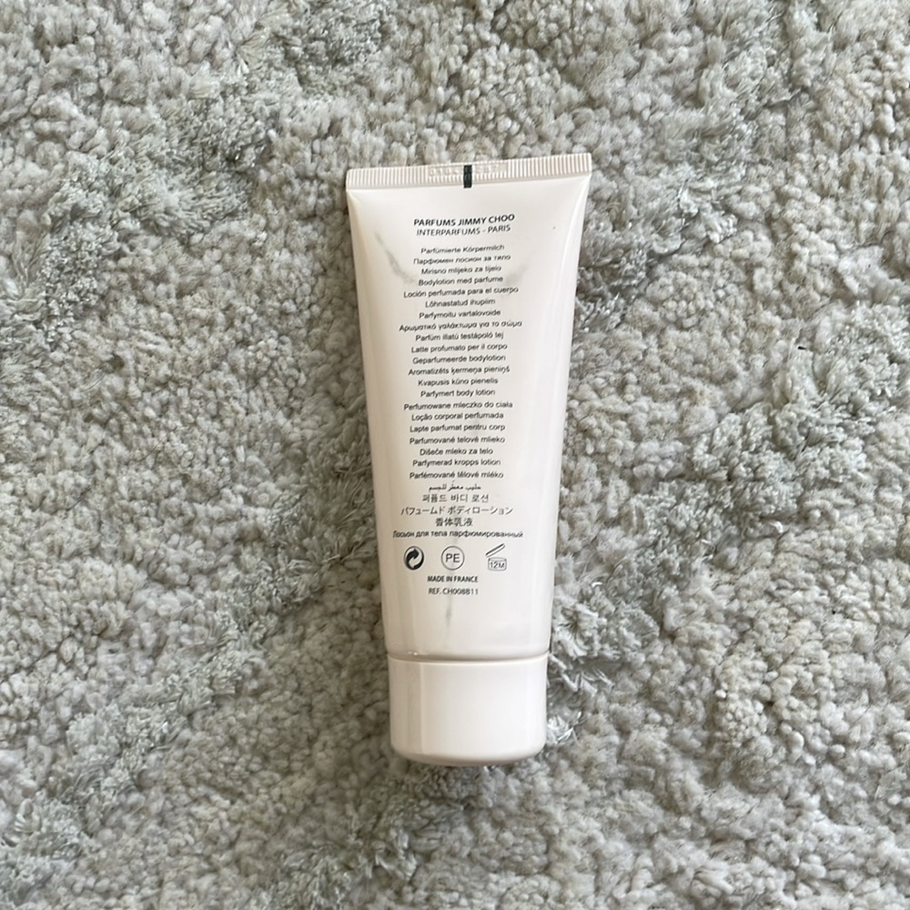 Jimmy Choo L’Eau Perfumed Body Lotion - Picture 2 of 2